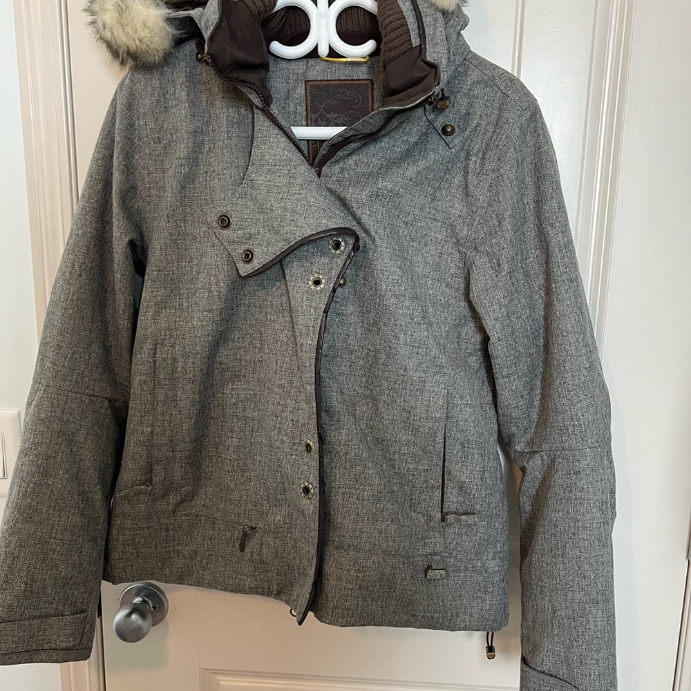 Grey lole winter jacket - Picture 2 of 3
